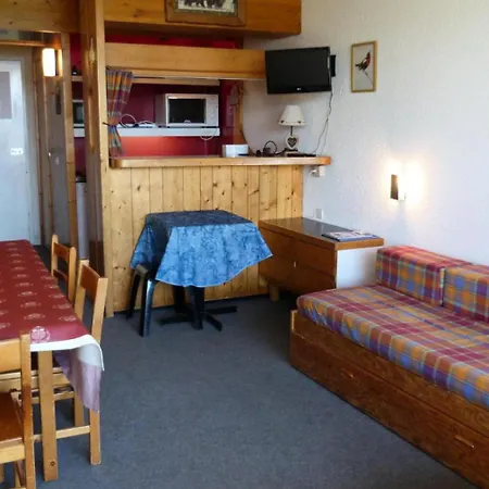 Apartment Bequi-rouge - 2 Pieces 5 Personnes, Proche Des Pistes, Au Coeur De La Station D'arc 1800 Dans Le Village Des Villards Mae-1764 *